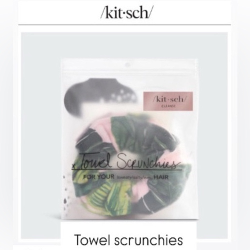 Kitsch Palm Print Towel Scrunchies